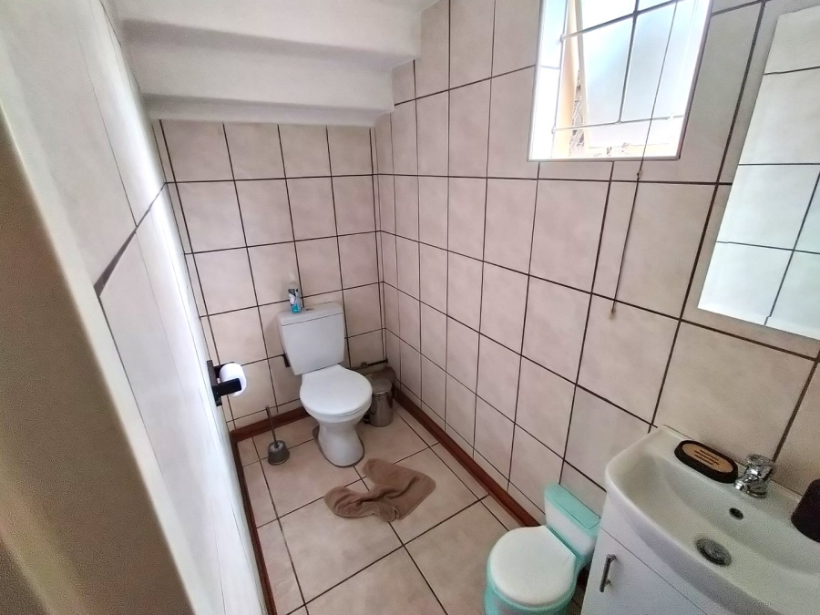 3 Bedroom Property for Sale in Langenhovenpark Free State